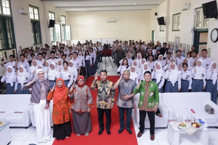 Bangun Generasi Unggul,...