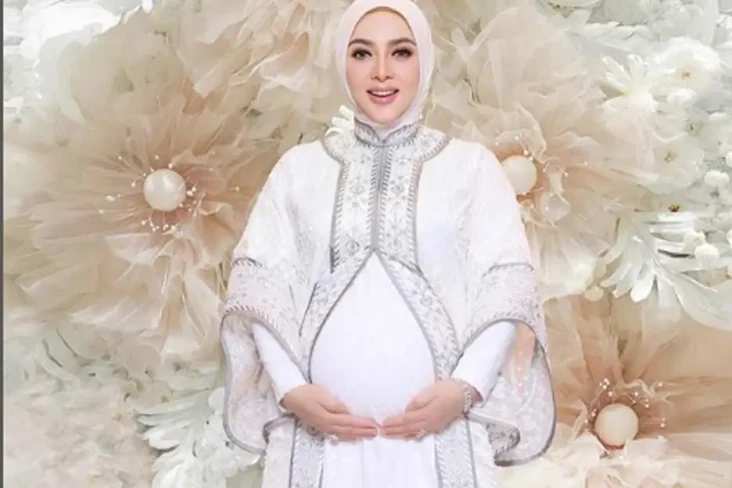Bayi Syahrini Aktif...