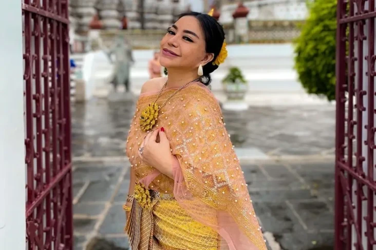 Anisa Bahar Duga Rumahnya...