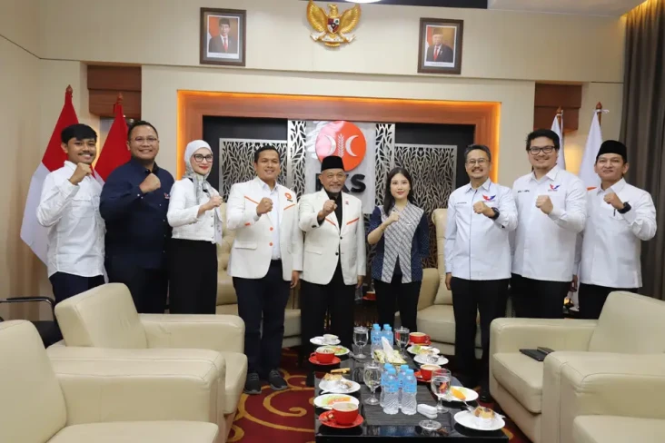 Partai Perindo Kunjungi...