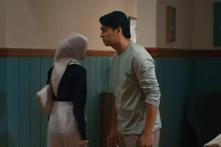 4 Film Perselingkuhan...