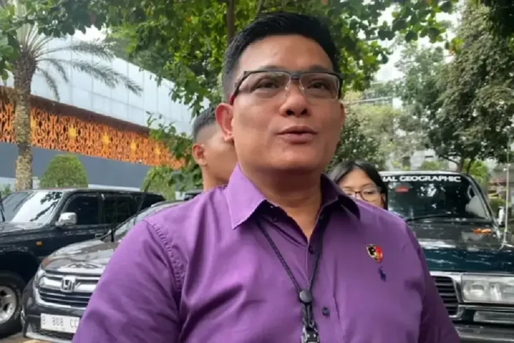 Penipuan Modus Tawarkan...
