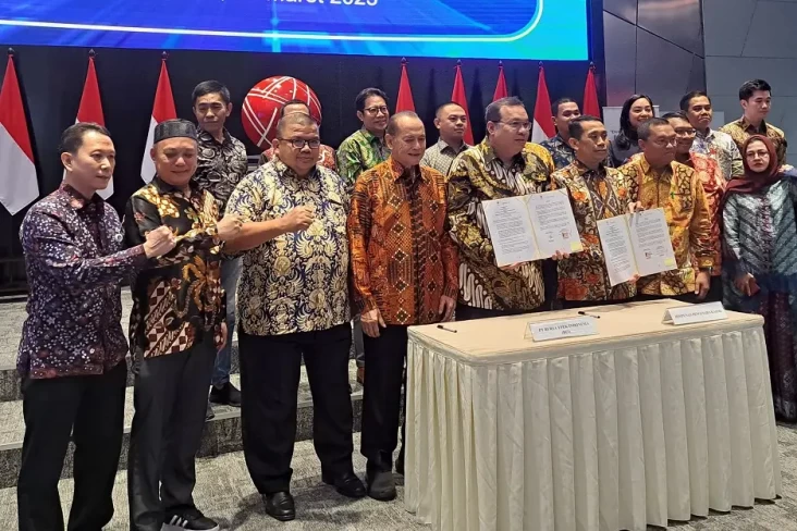 Pemerintah Diminta Selamatkan...