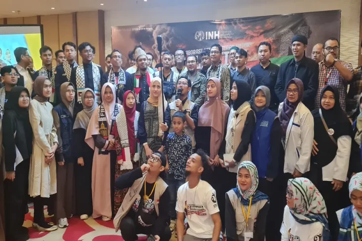 Bantu Warga Palestina,...