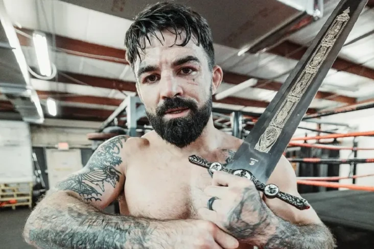 Mike Perry Bersumpah...