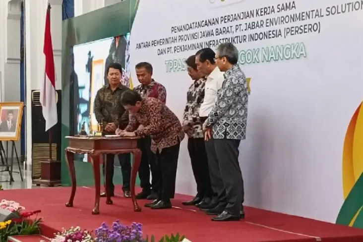 Atasi Masalah Sampah...