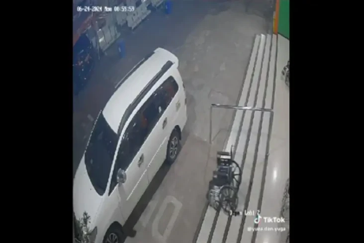Situbondo Gempar, Kursi...
