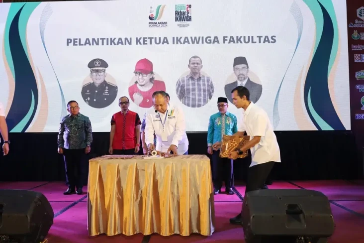 Ikawiga Gelar Pelantikan...