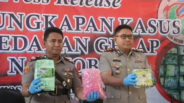 Polisi Ungkap Jaringan...