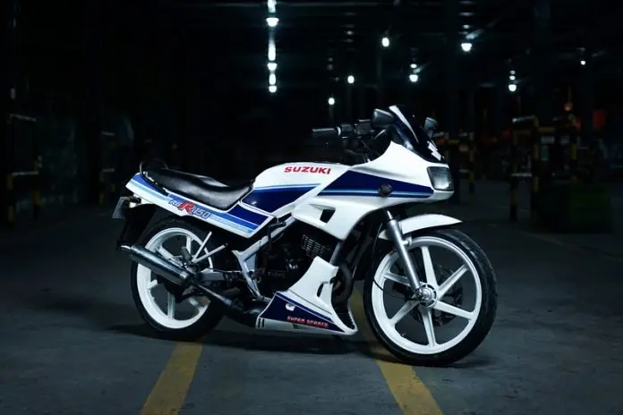 Suzuki RGR 150 Milik...