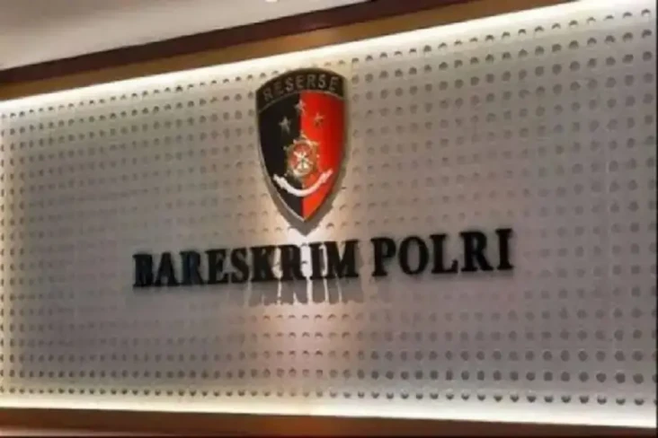 Kapolri Mutasi Sejumlah...