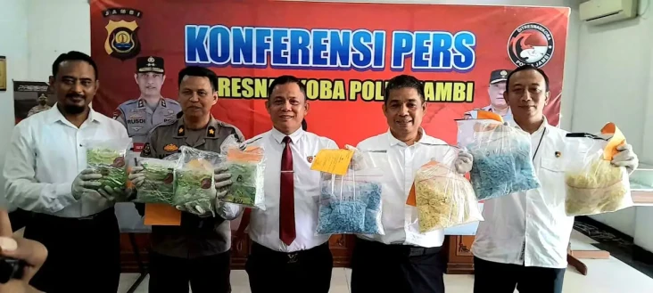 Polda Jambi Gagalkan...