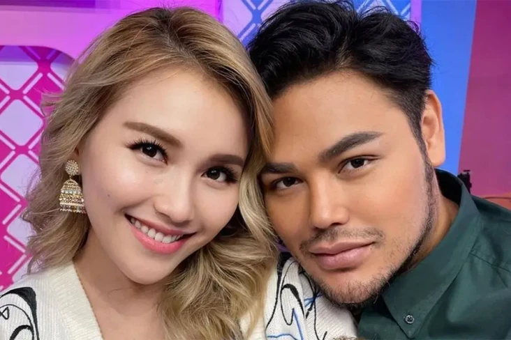 Ivan Gunawan Beri Dukungan...