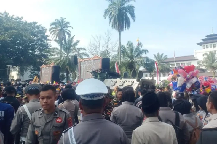Pesta Rakyat HUT Ke-78...
