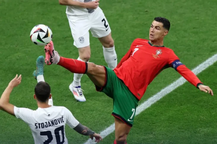 Babak Pertama Portugal...