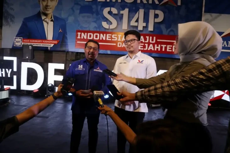 Angela Temui AHY, Sekjen...