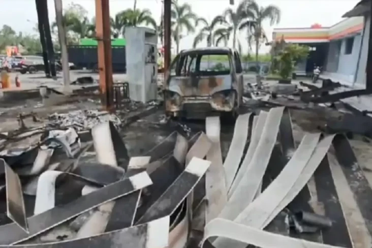 Pati Membara, SPBU dan...