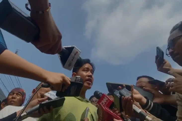 Ini Alasan Gibran Sering...