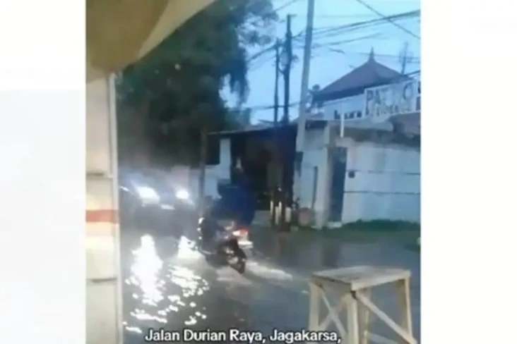 Jalan Durian Raya Jagakarsa...