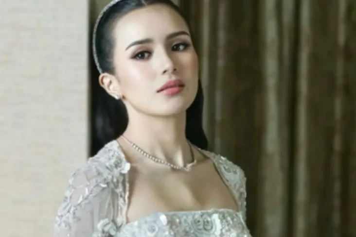 6 Artis Indonesia Kelahiran...
