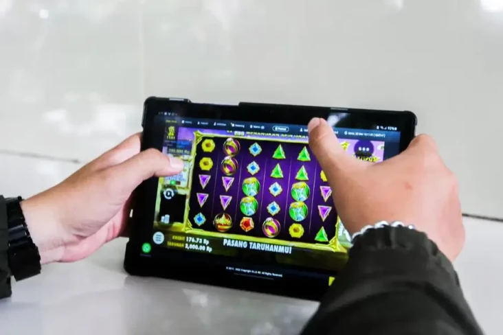 Perangi Judi Online,...