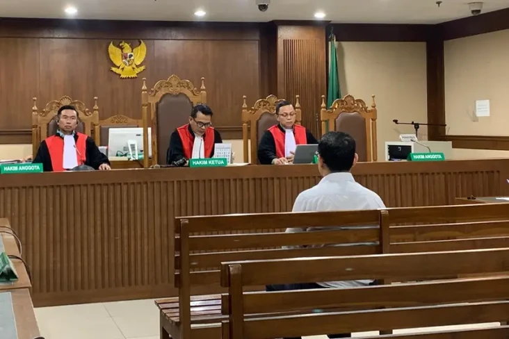 Kasus BTS Kominfo, Naek...