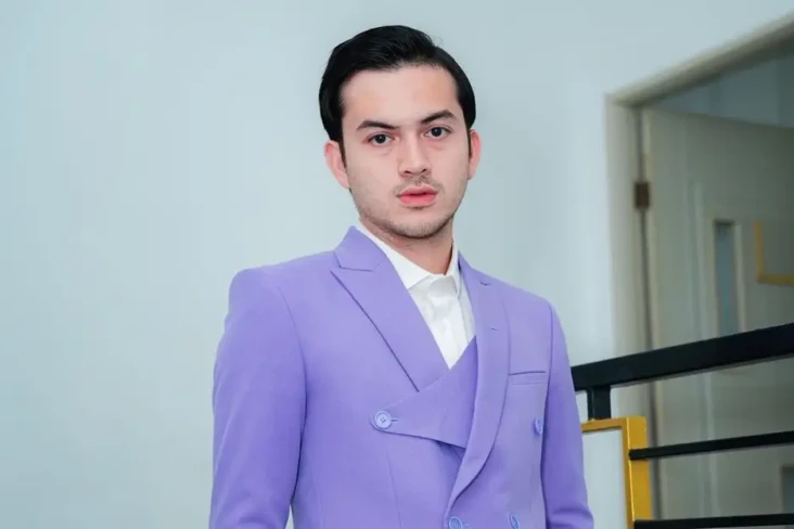Putus dari Syifa Hadju,...