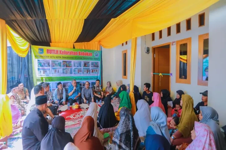 Warga Setu Sebut Program...