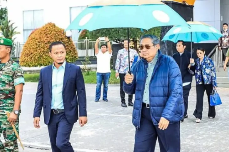 PKS Serahkan Rekomendasi...