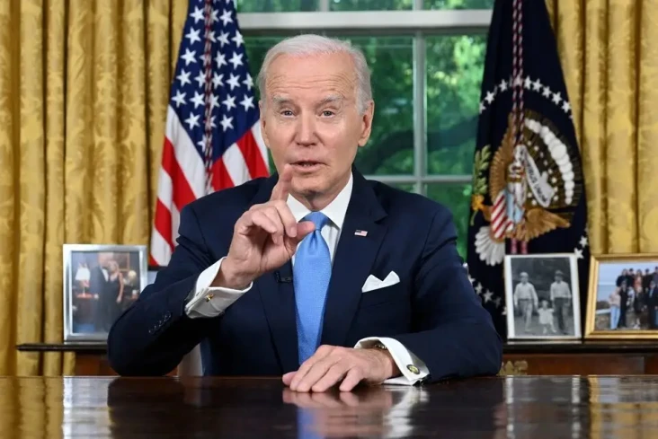 Biden Tegaskan Dia Bangga...