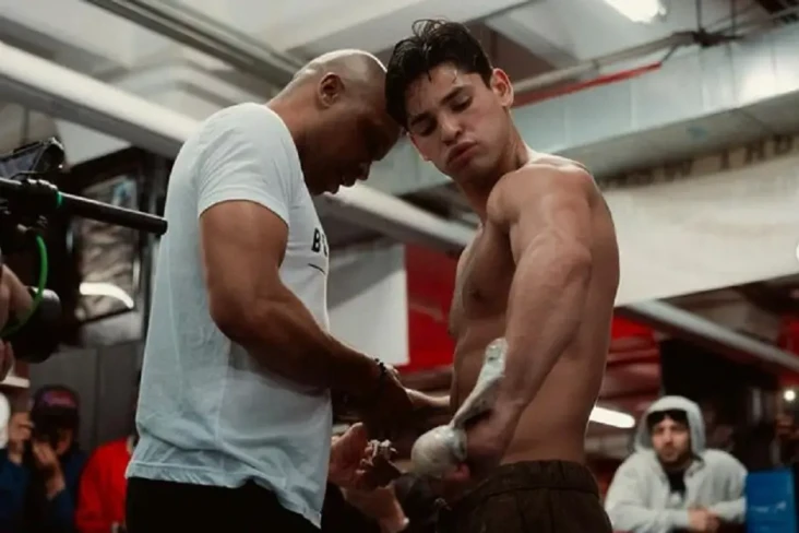 Ryan Garcia Tantang...