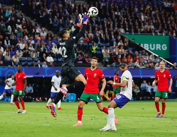 Hasil Portugal vs Prancis:...