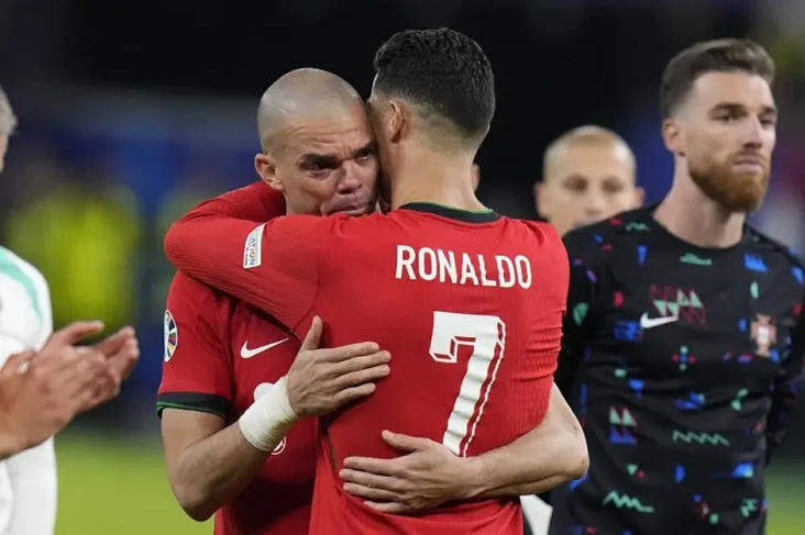 Cristiano Ronaldo Hibur...