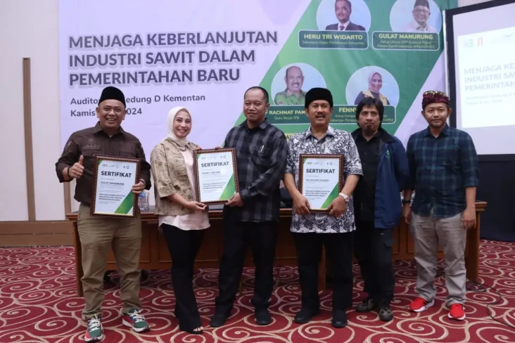 Pemerintahan Baru Didorong...