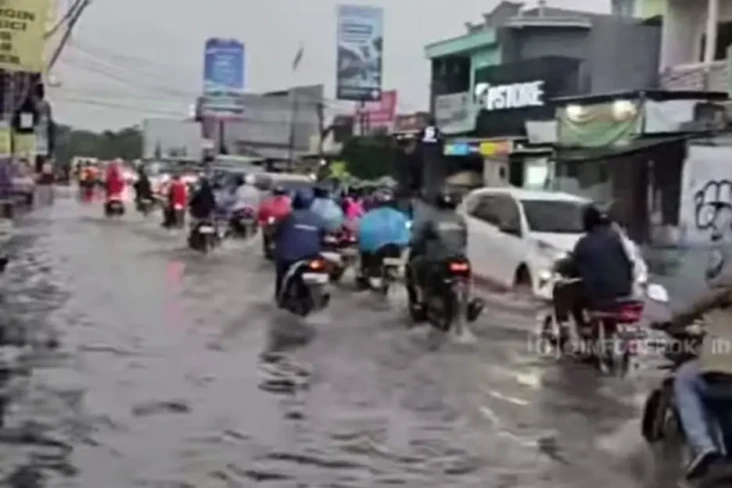 Jalan Raya Mampang-Sawangan...