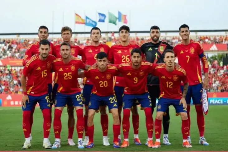 Demi Tembus Final Euro...