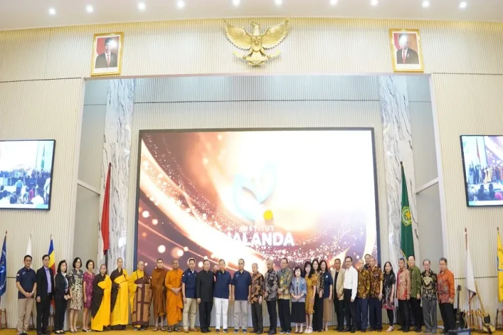 Naik Level Jadi Institut,...
