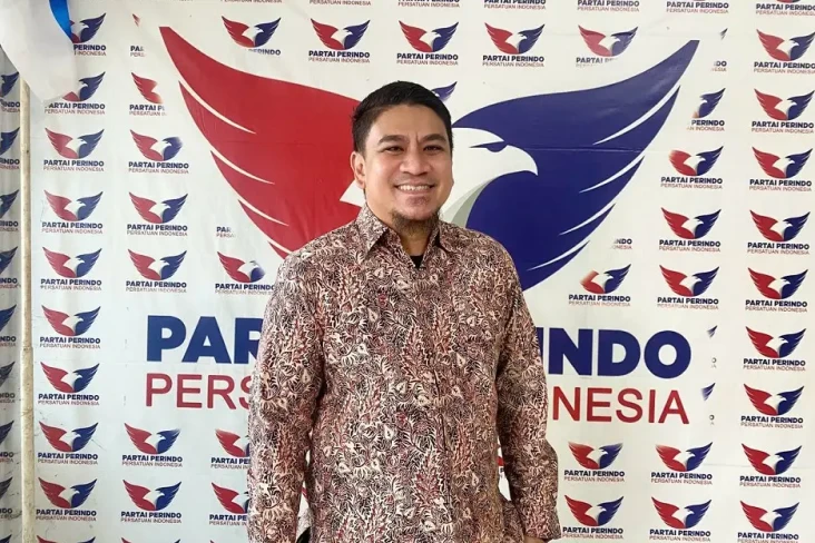 Hary Tanoesoedibjo Tunjuk...