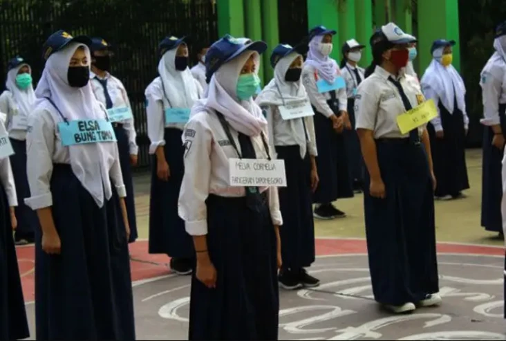 9 Contoh Teks Yel-yel...