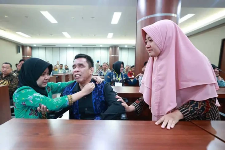 Momen Haru Anak Polisi...
