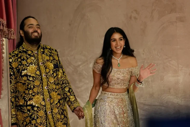 Anant Ambani Habiskan...