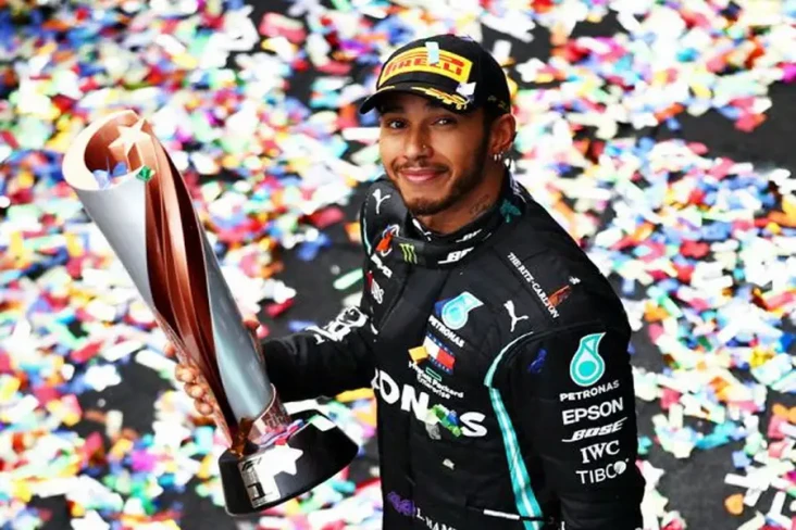 Lewis Hamilton Pindah...