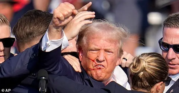FBI Curiga Donald Trump...