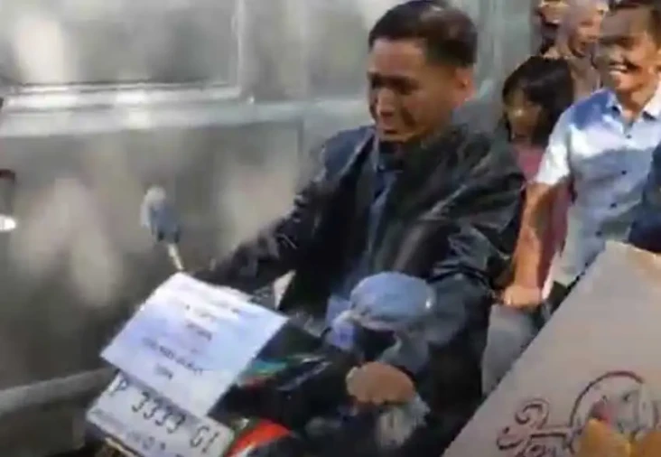 Pegi Setiawan Diberi...