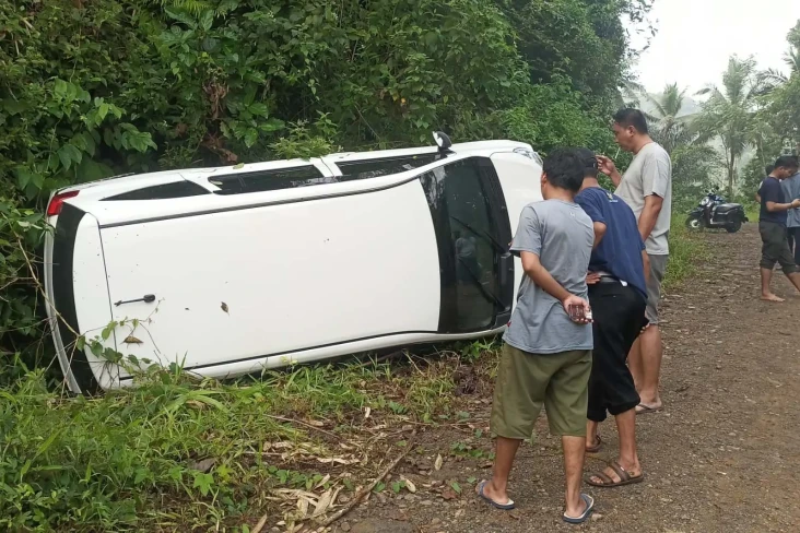 Ngeri! Sopir Mobil Rental...
