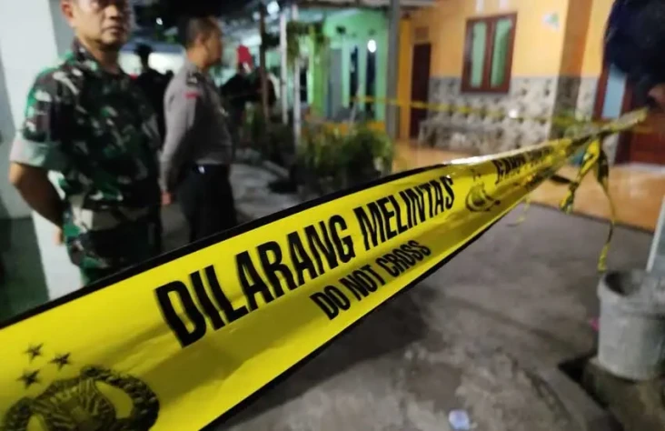Ibu Rumah Tangga di...