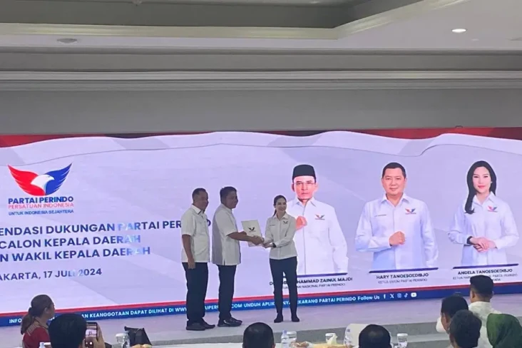 Partai Perindo Serahkan...