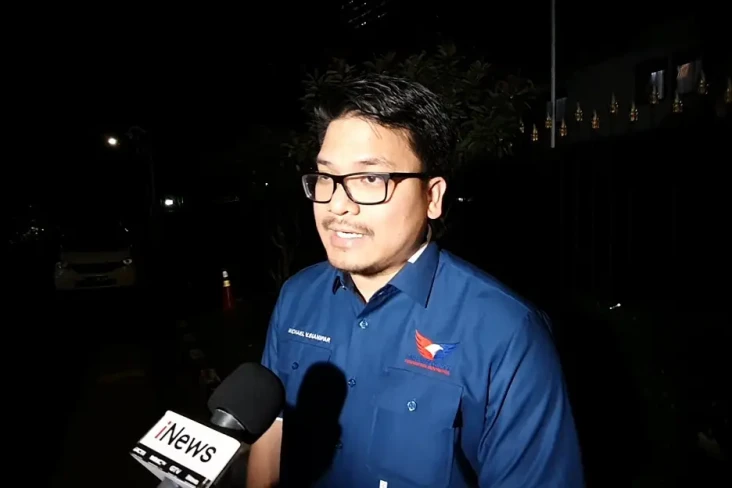 Michael Sianipar: Partai...