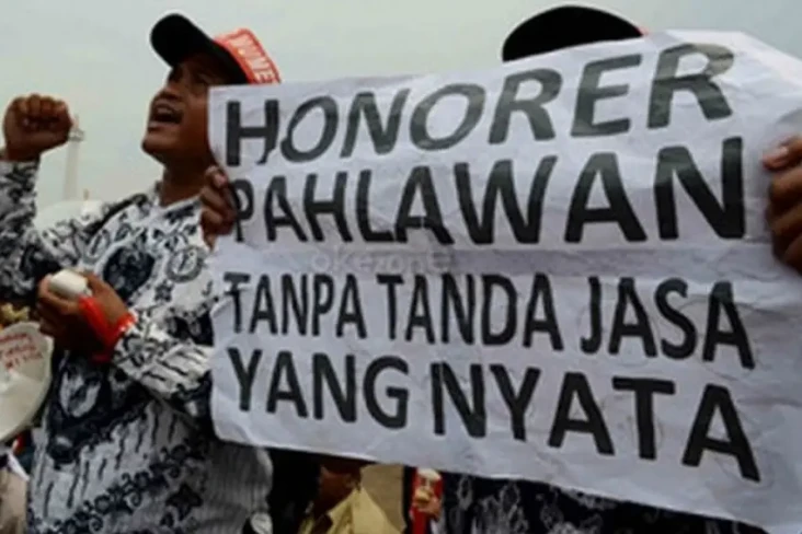 Ratusan Guru Honorer...