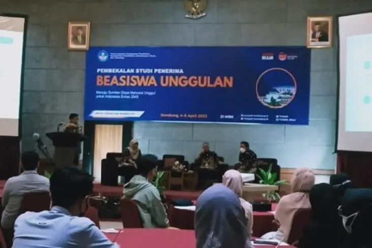 Registrasi Beasiswa...